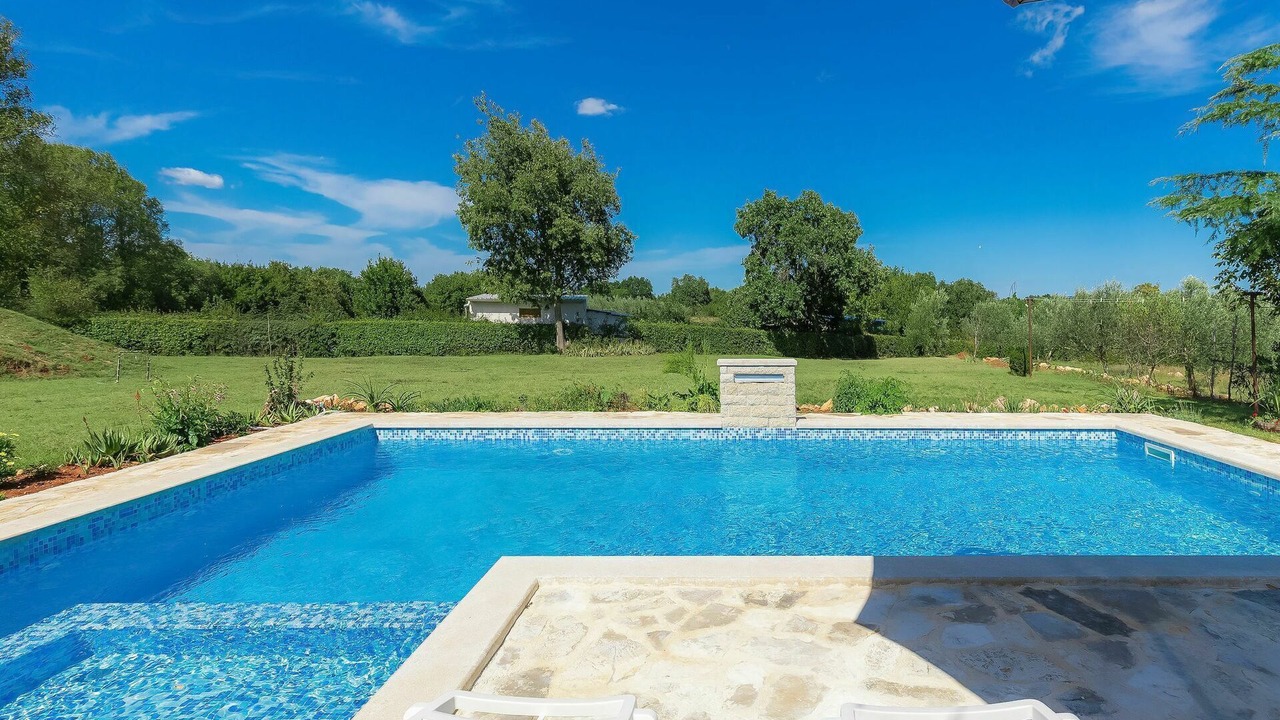 Photo of Outdoor in Muntic