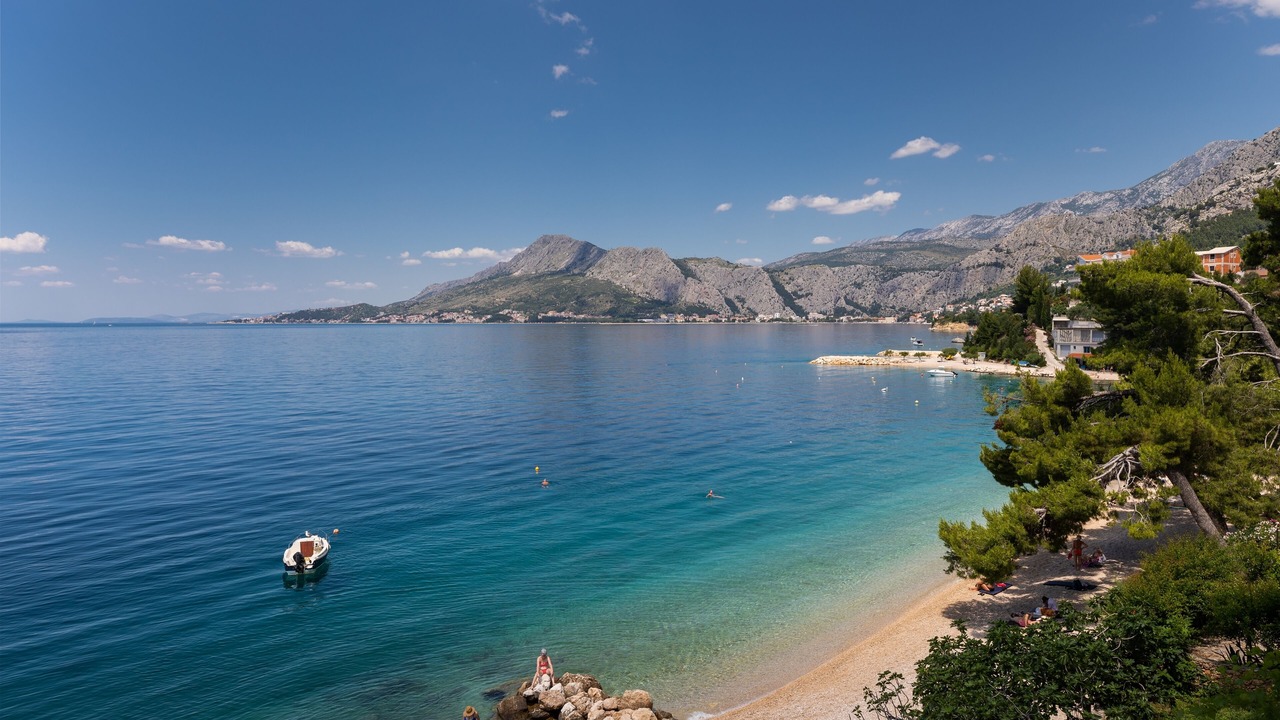 Photo of Others in Omis