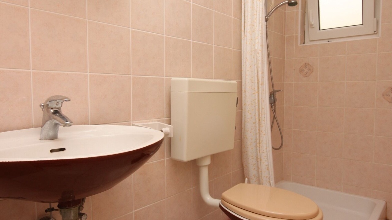 Photo of Bathroom in Metajna