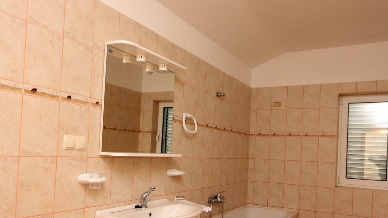 Photo of Bathroom in Kampor