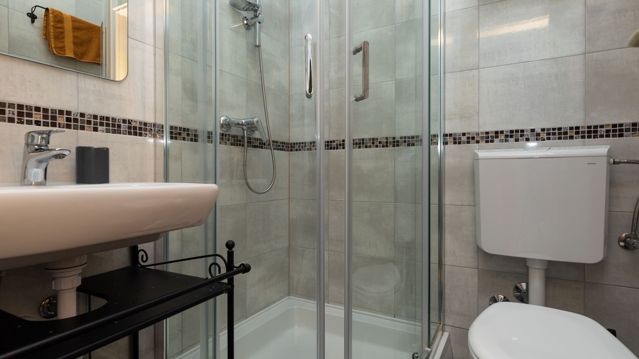 Photo of Bathroom in Tice