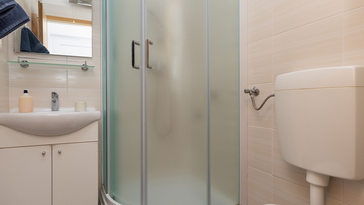Photo of Bathroom in Tice
