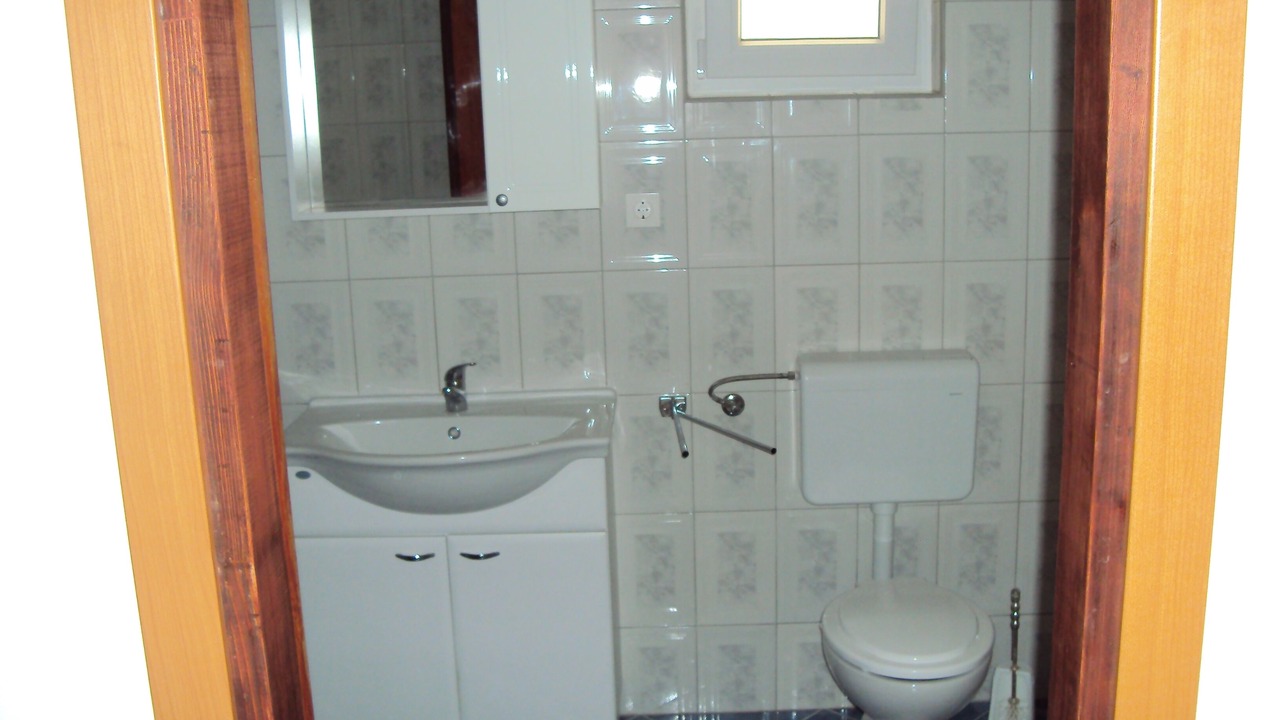 Photo of Bathroom in Metajna