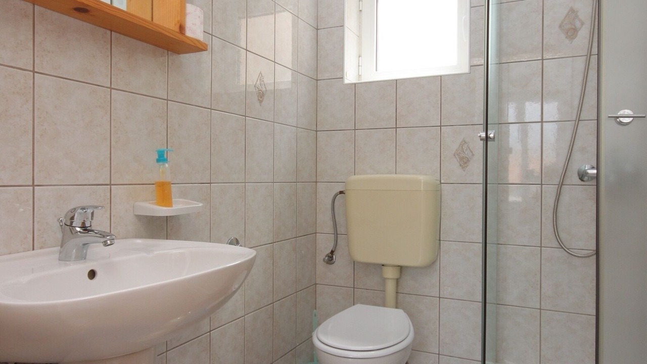 Photo of Bathroom in Nerezine