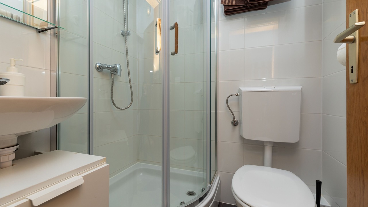 Photo of Bathroom in Tice