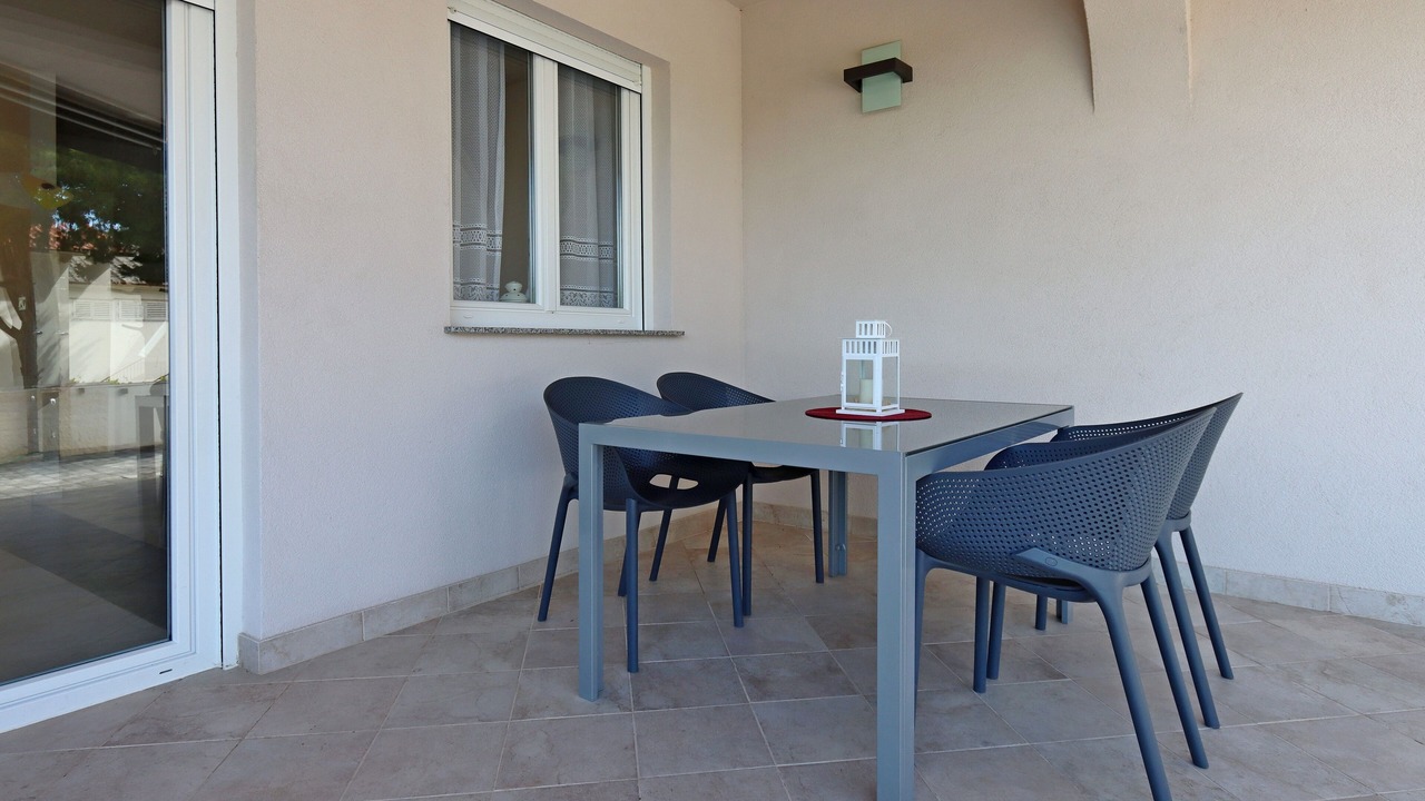 Photo of Outdoor in Banjol