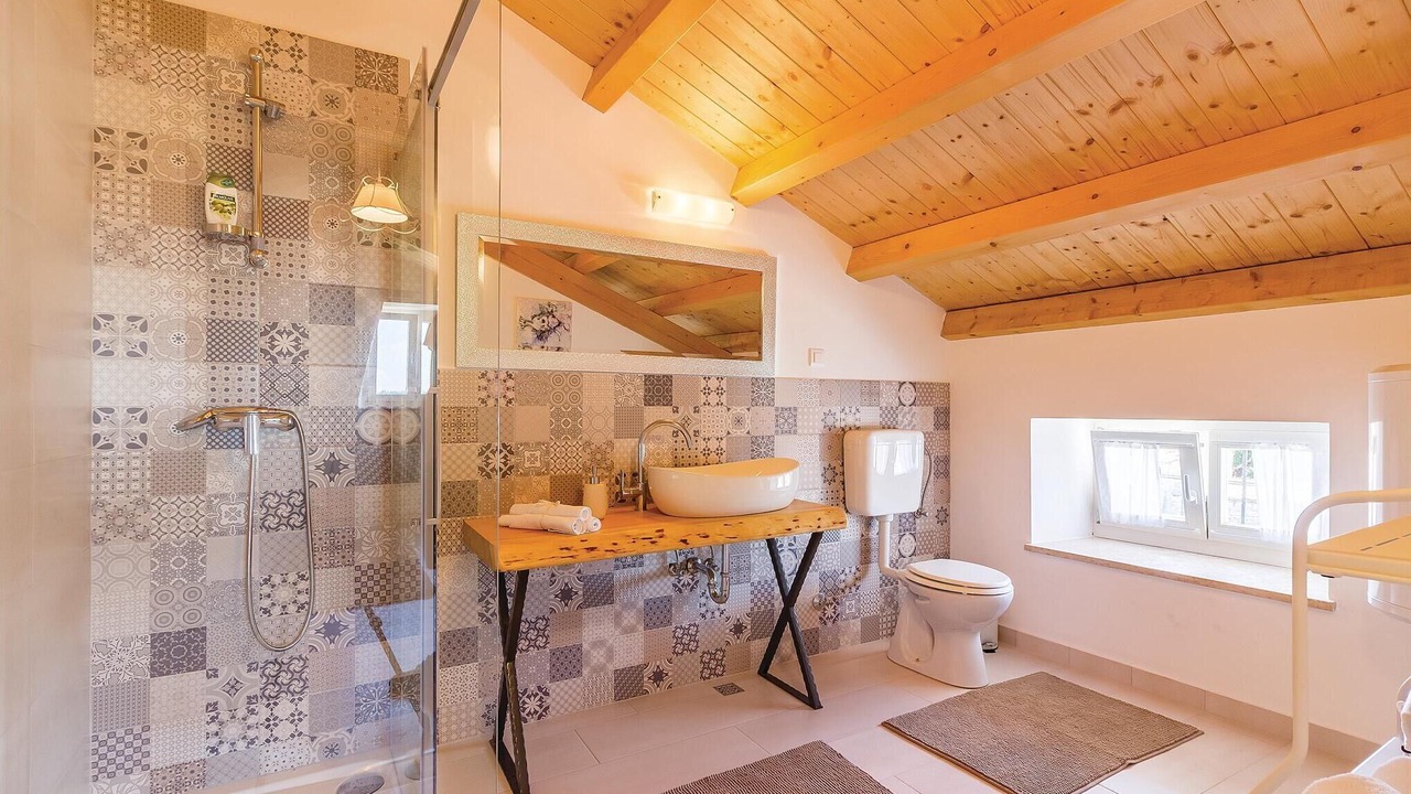 Photo of Bathroom in Mali Vareski