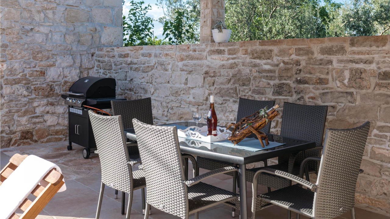 Photo of Outdoor in Mali Vareski