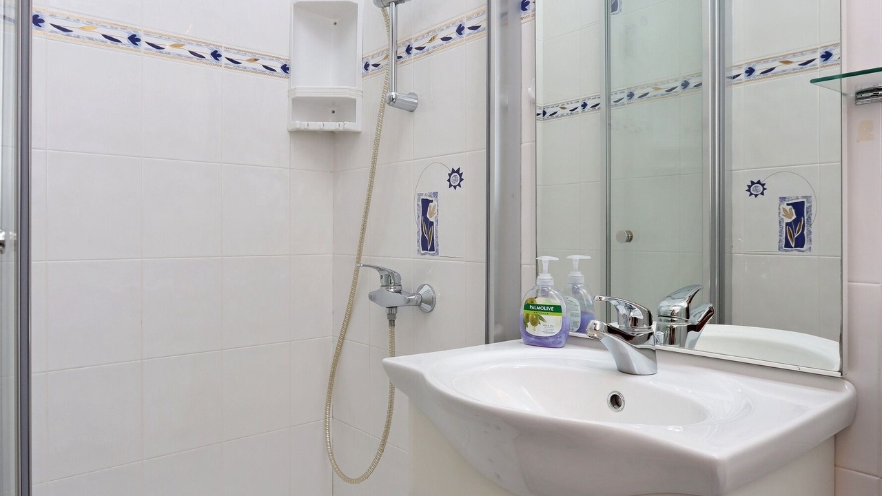 Photo of Bathroom in Pobri