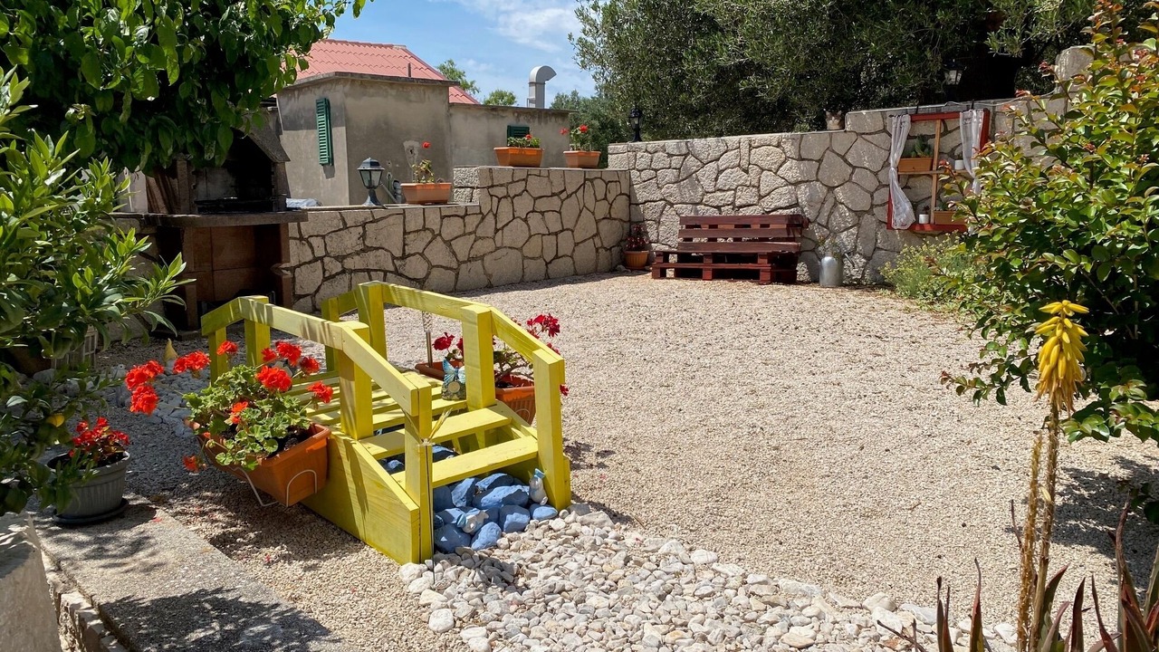 Photo of Outdoor in Lun