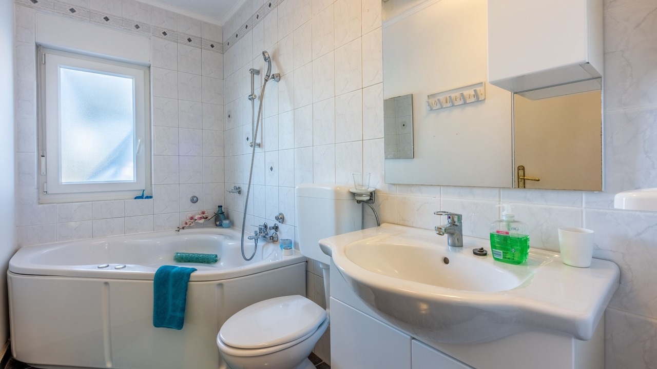 Photo of Bathroom in Banjole