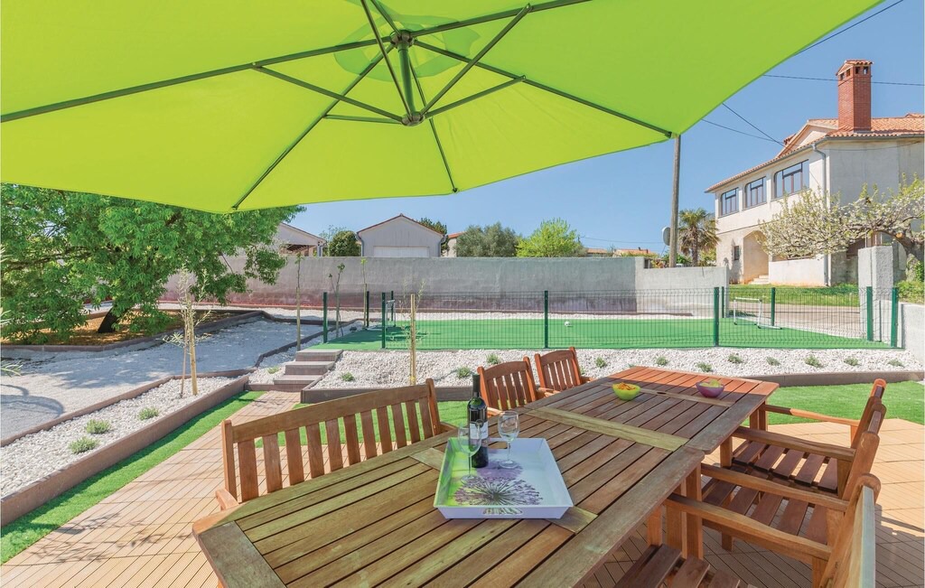 Photo of Patio Balcony in Mali Vareski