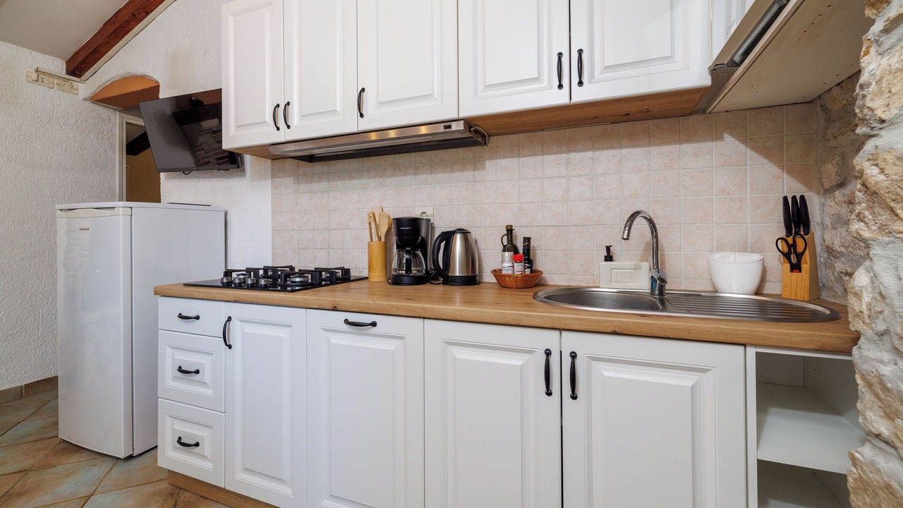 Photo of Kitchen in Plomin