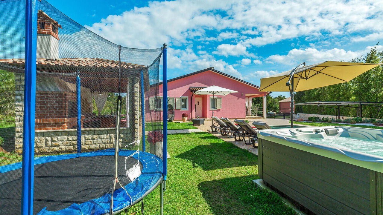 Photo of Outdoor in Marceljani
