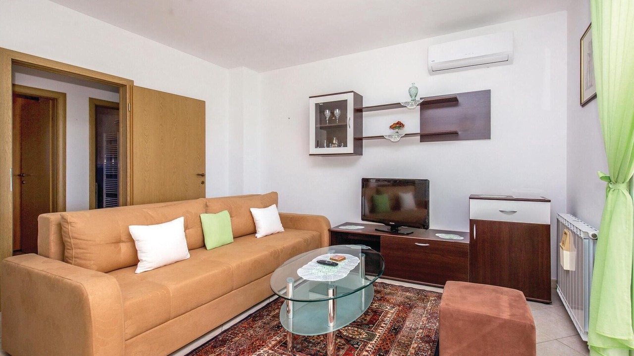 Photo of Bedroom in Smrika