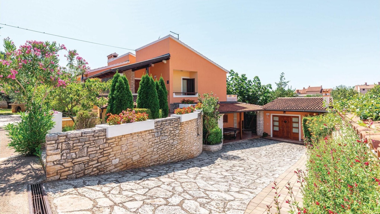 Photo of Outdoor in Muntic