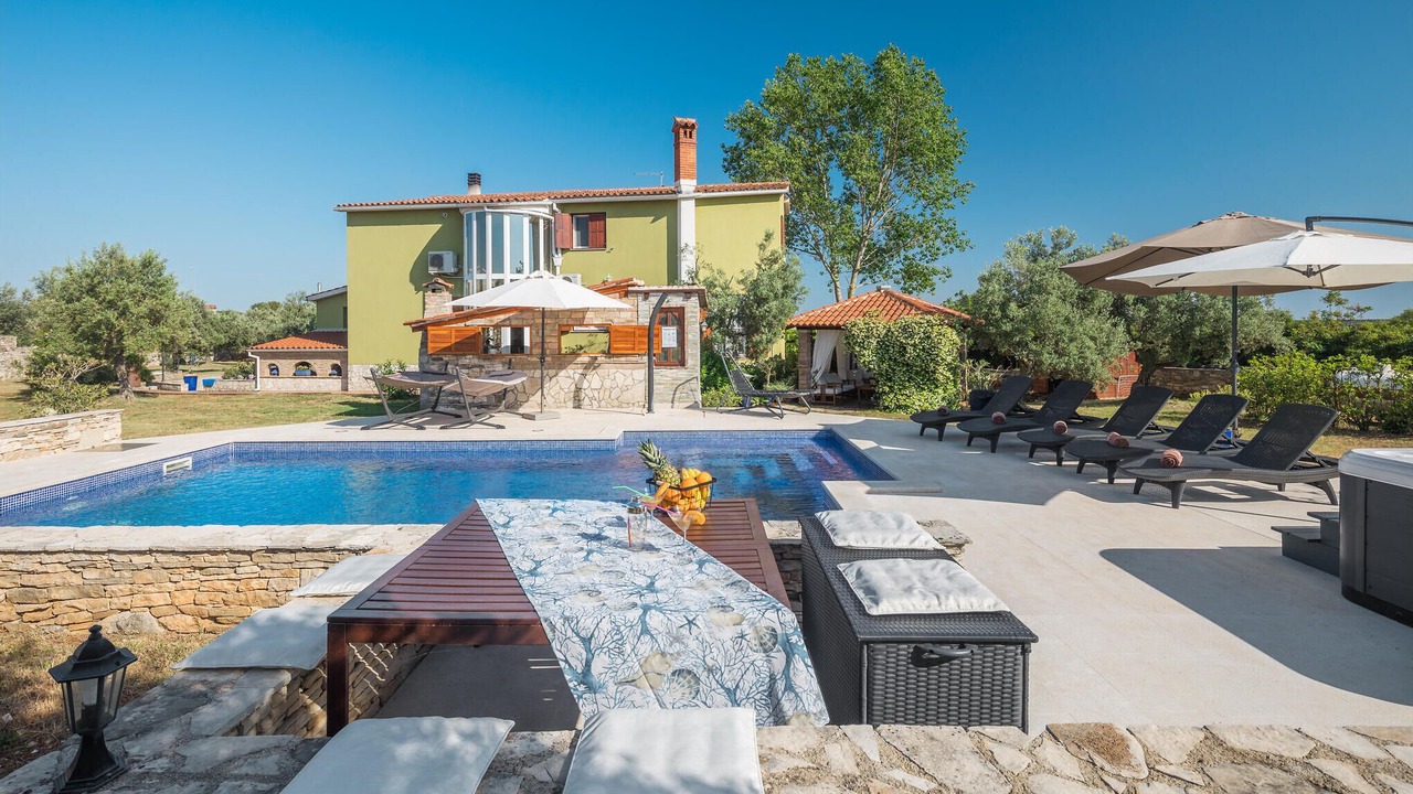 Photo of Outdoor in Galizana