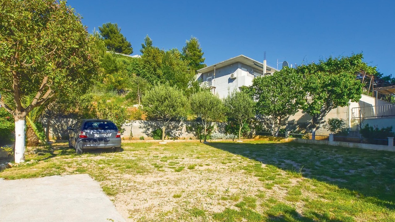 Photo of Others in Omis