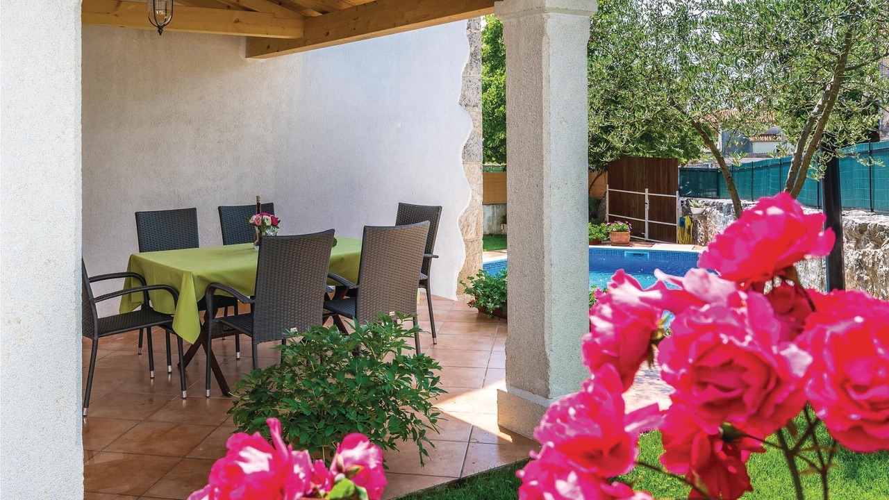 Photo of Patio Balcony in Orbanici