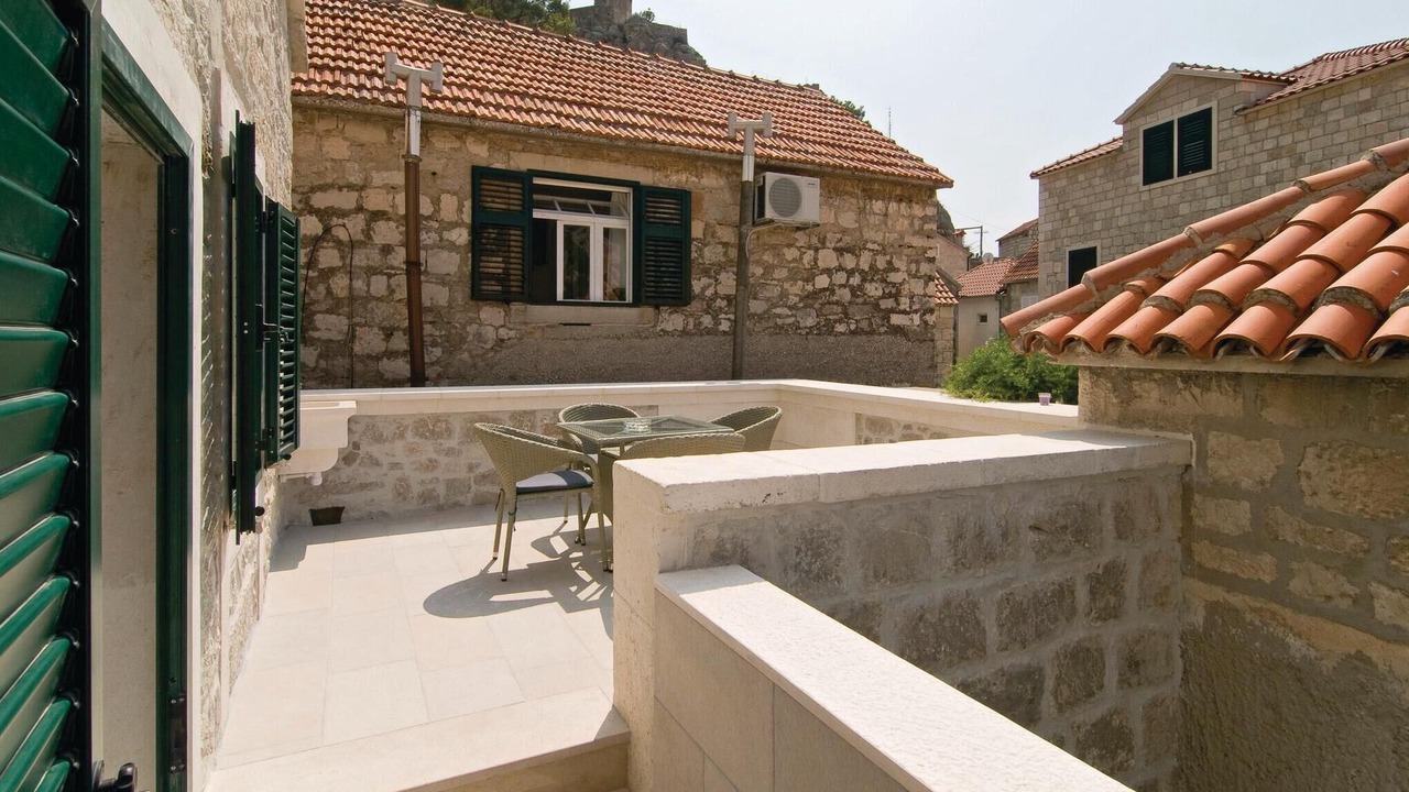 Photo of Others in Omis