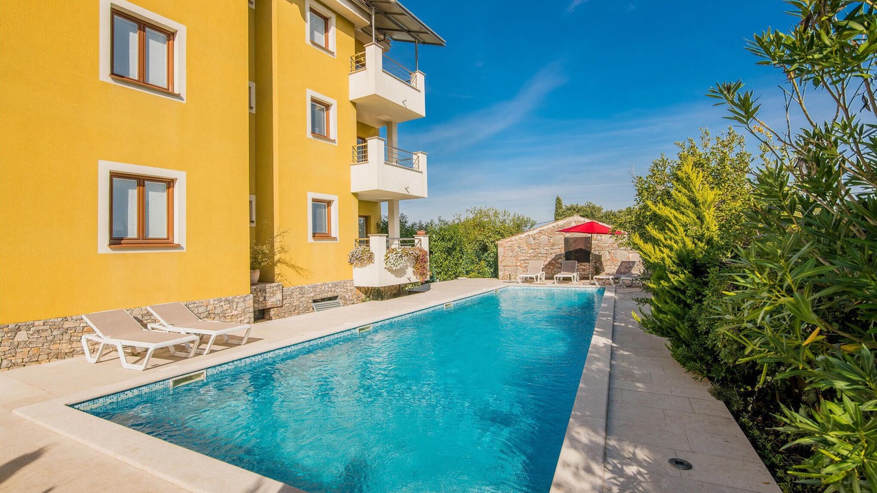 Photo of Outdoor in Salatic