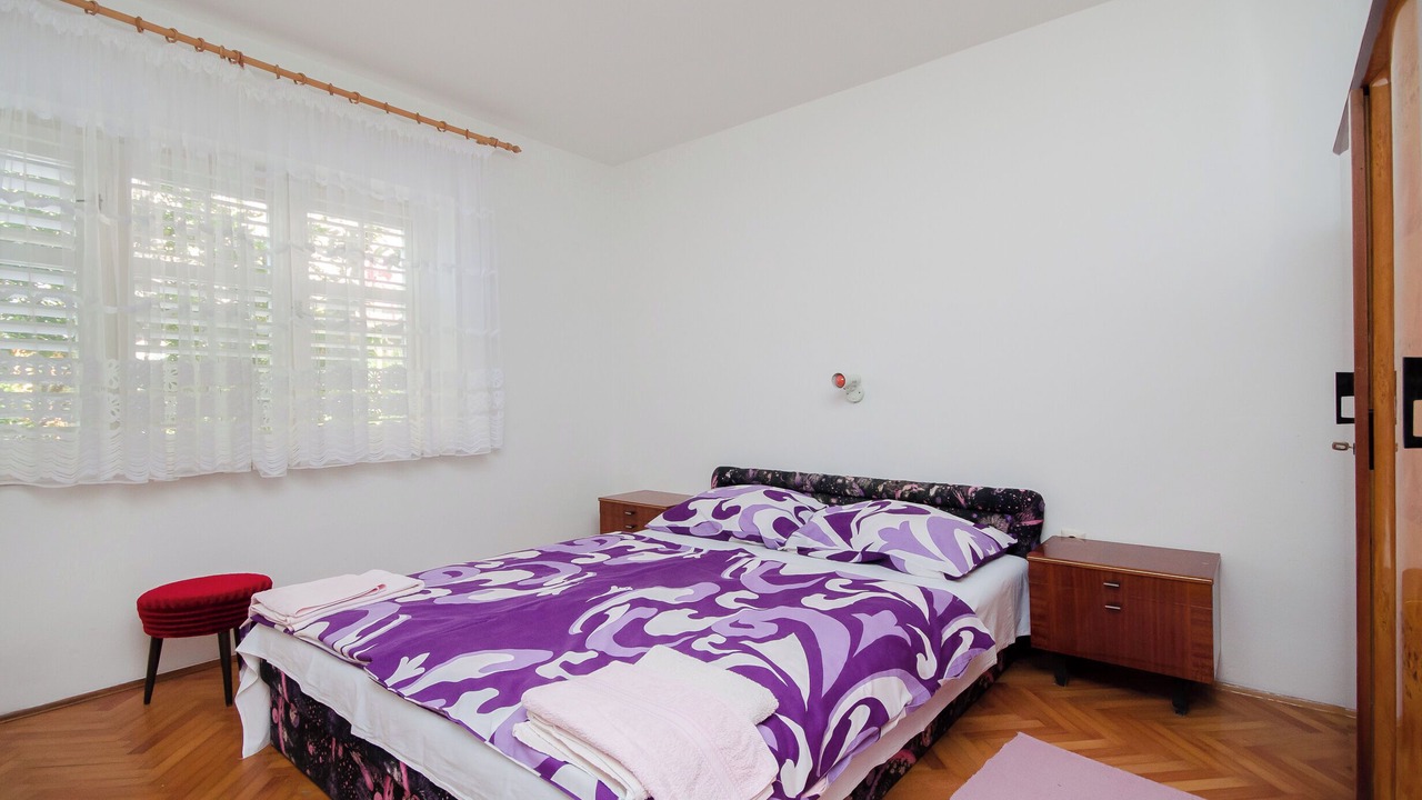 Photo of Bedroom in Barbat na Rabu