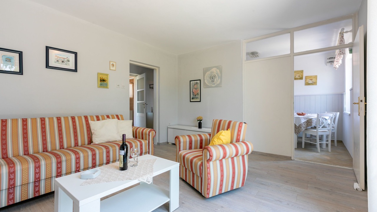 Photo of Livingroom in Banjol
