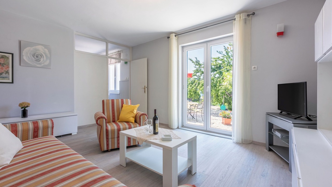 Photo of Livingroom in Banjol