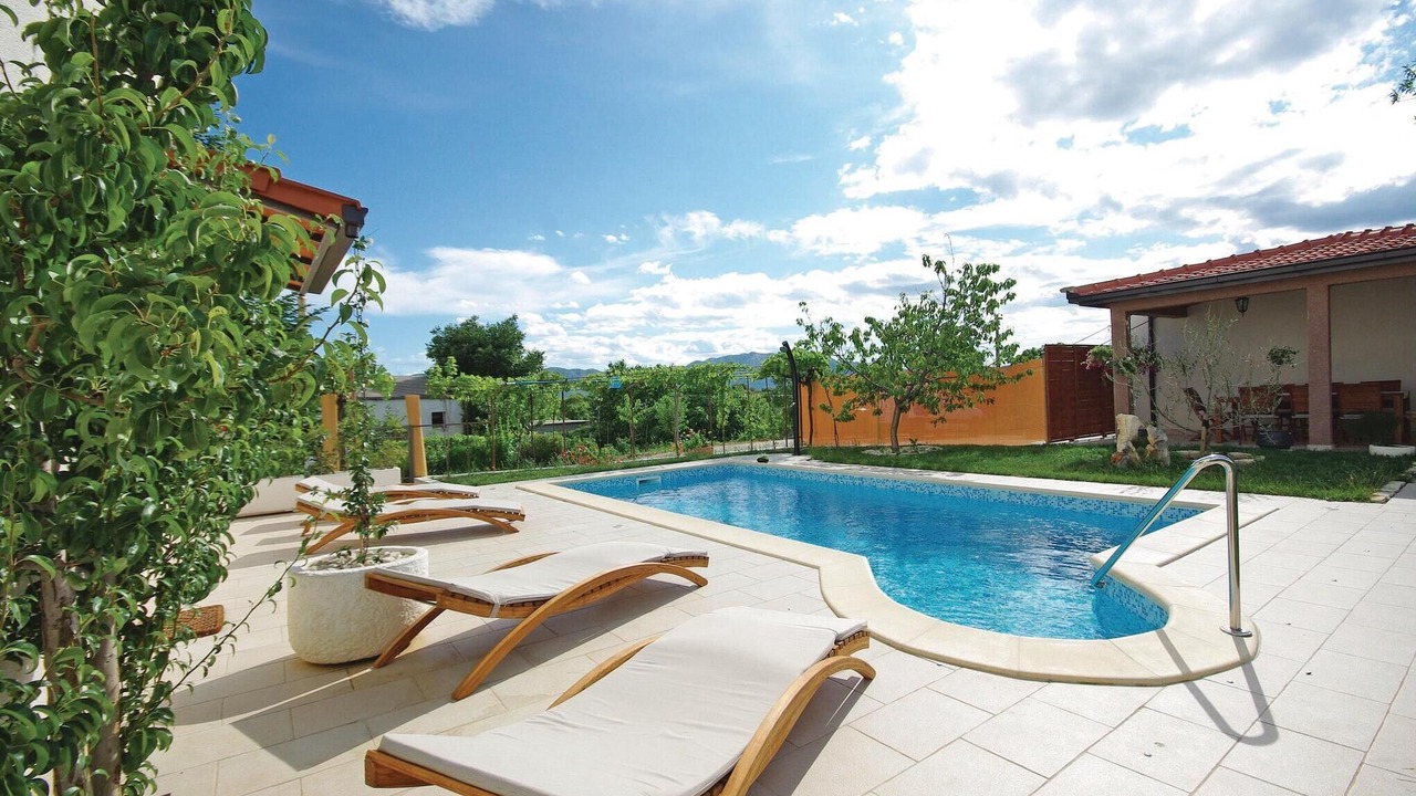 Photo of Outdoor in Sestanovac