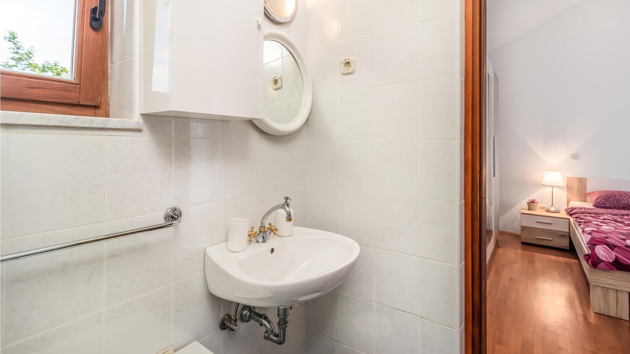 Photo of Bathroom in Gabonjin