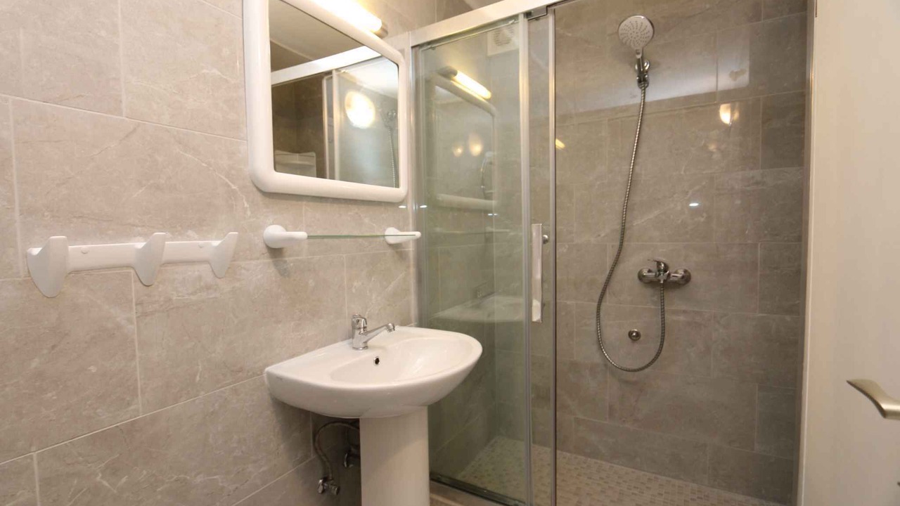 Photo of Bathroom in Silo