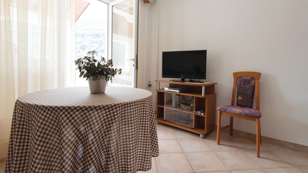 Photo of Bedroom in Broce