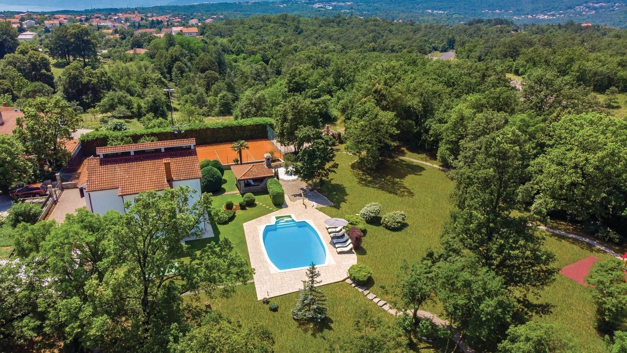 Photo of Outdoor in Sarsoni