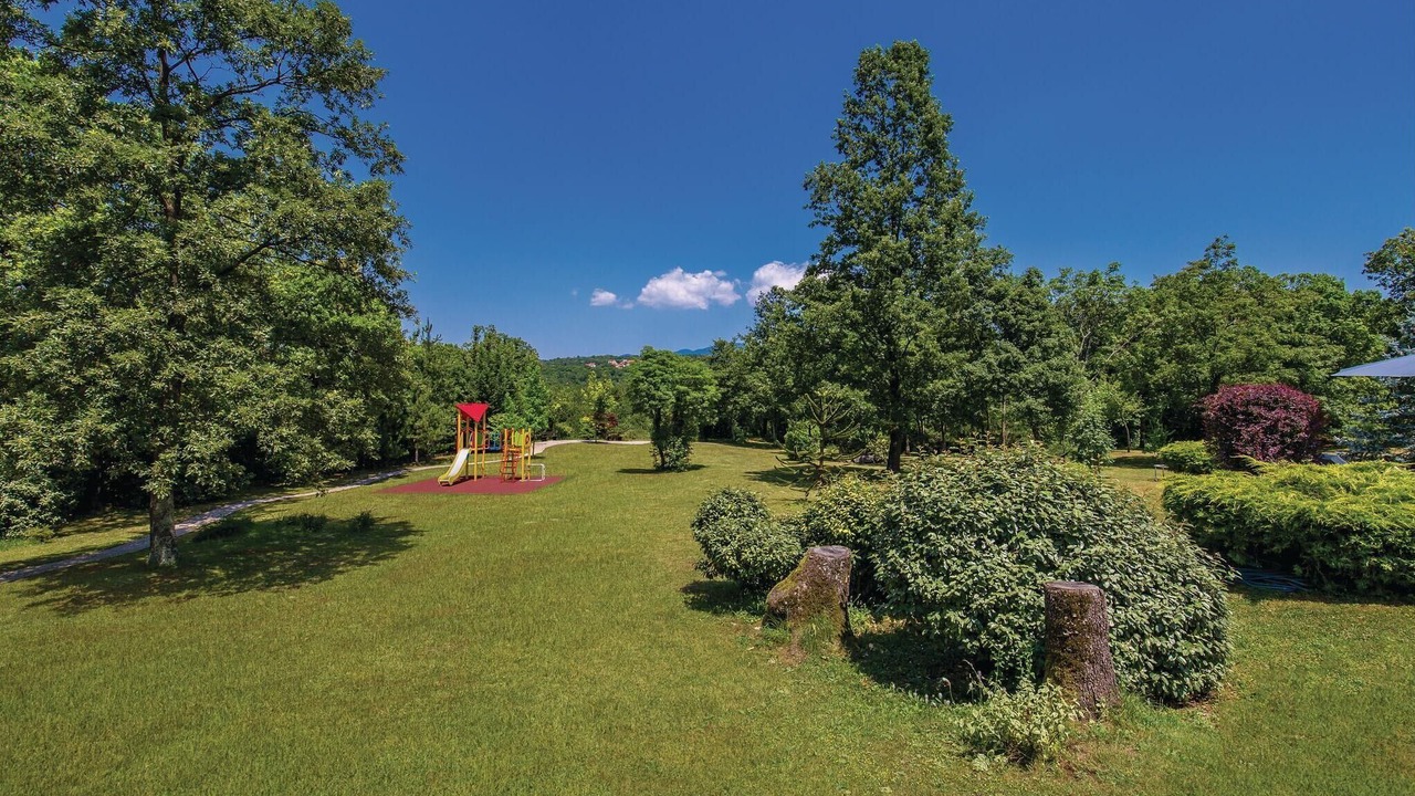 Photo of Outdoor in Sarsoni