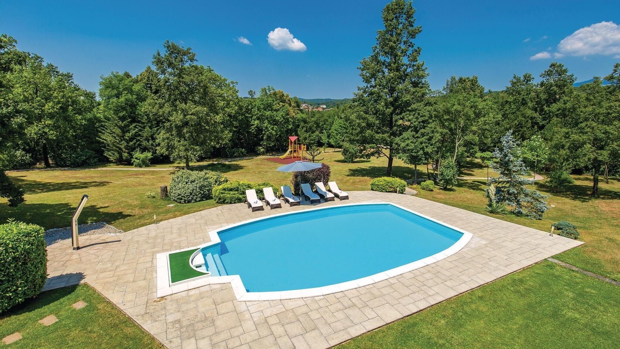 Photo of Outdoor in Sarsoni