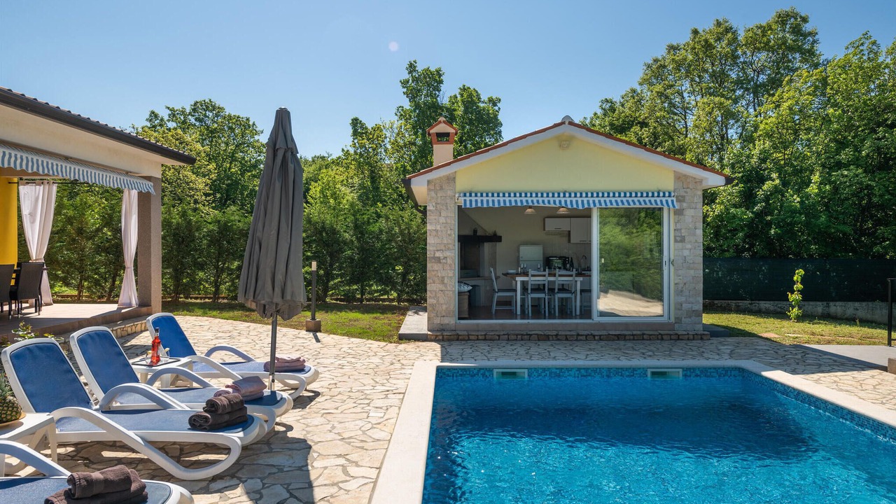 Photo of Outdoor in Strmac