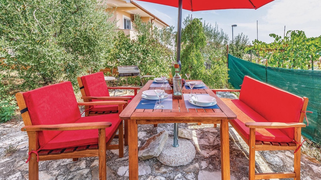 Photo of Patio Balcony in Vinkuran
