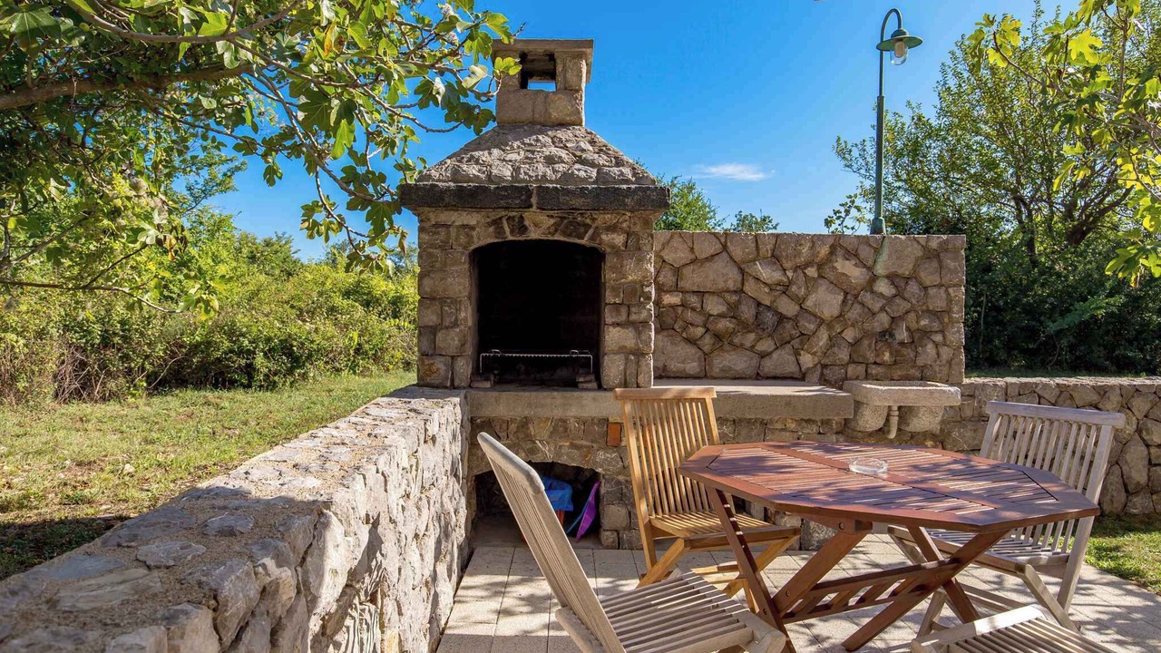 Photo of Outdoor in Silo