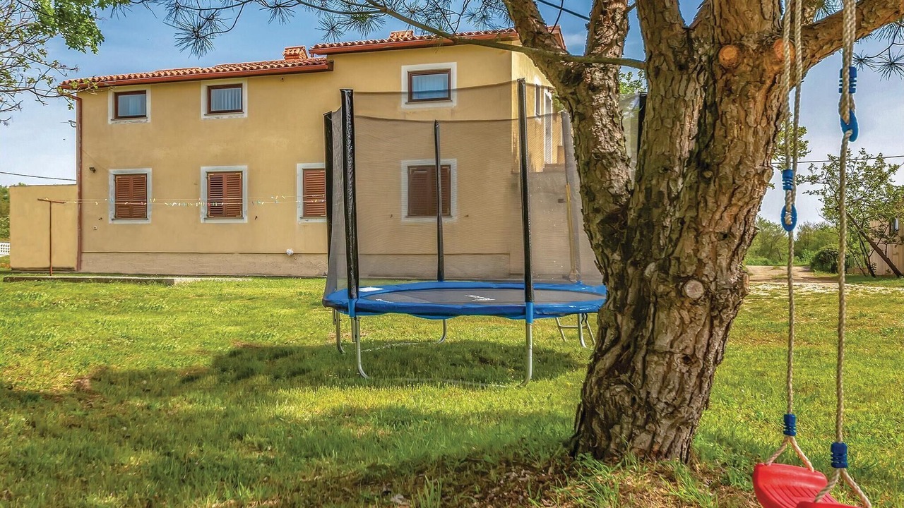 Photo of Outdoor in Rebici
