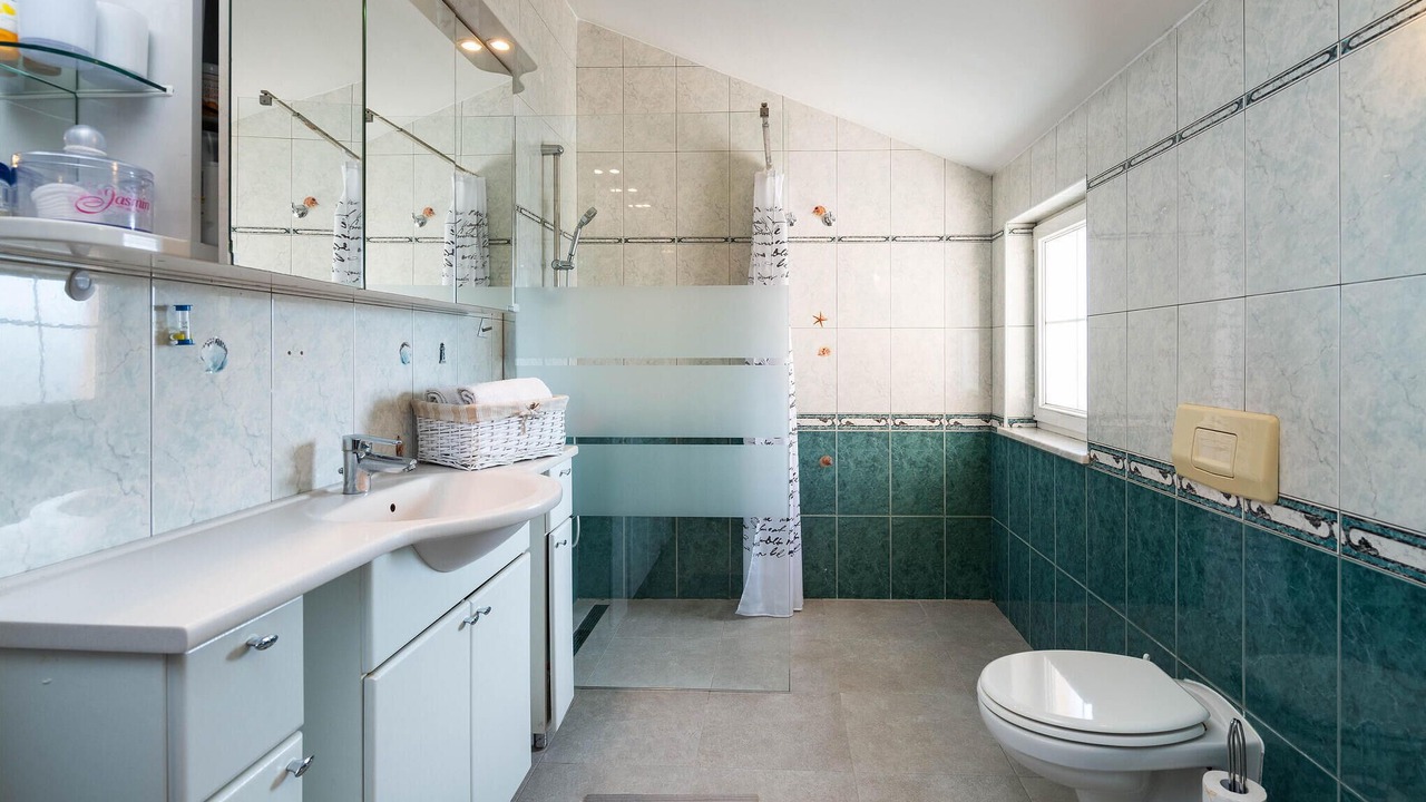 Photo of Bathroom in Vinez