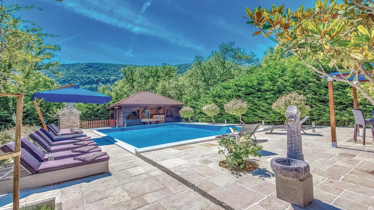 Photo of Outdoor in Bribir