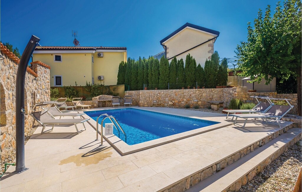 Photo of Outdoor in Rasopasno