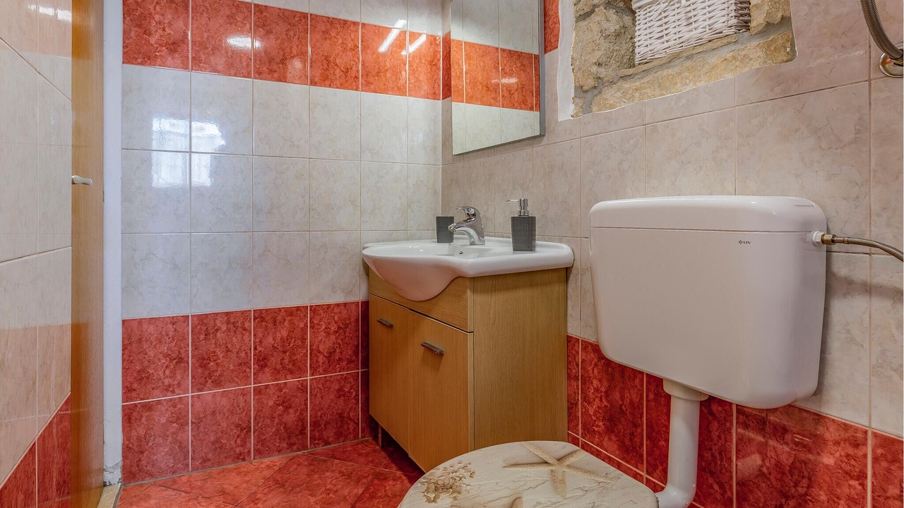 Photo of Bathroom in Mali Vareski