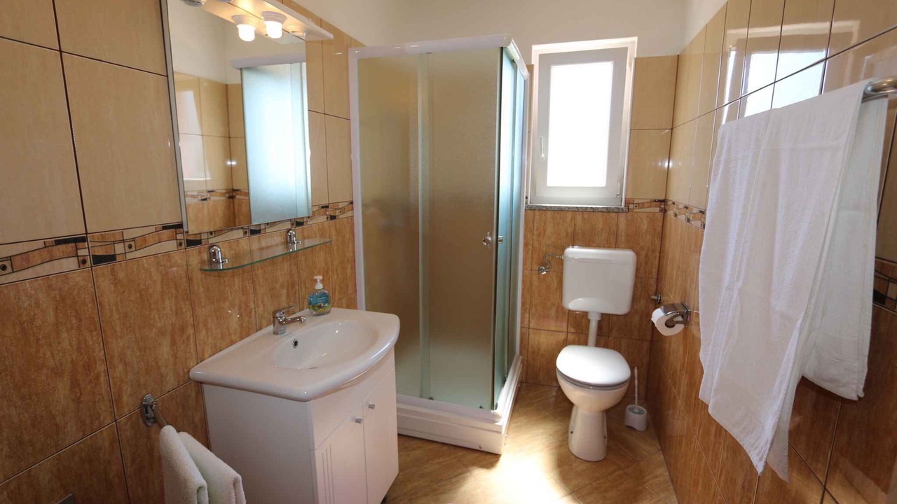 Photo of Bathroom in Silo