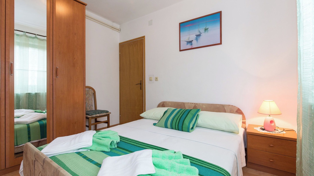 Photo of Bedroom in Punat