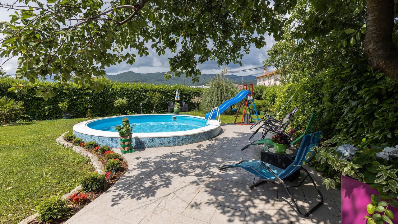 Photo of Outdoor in Trinajstici