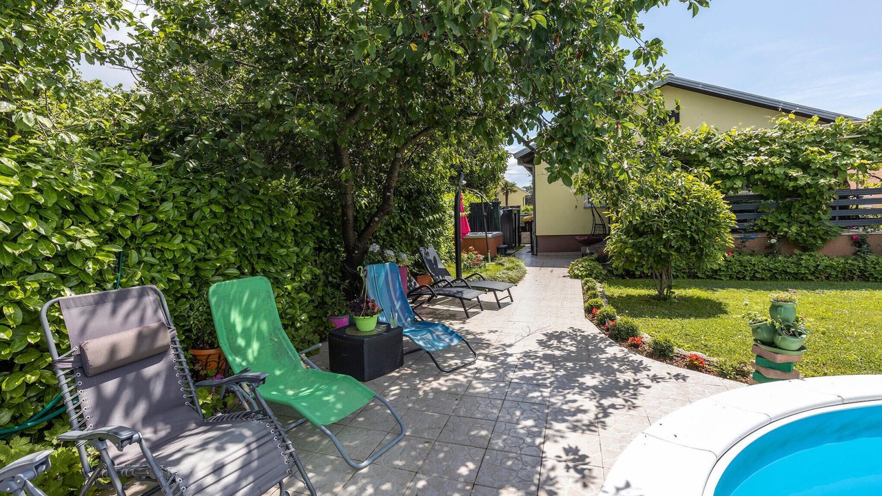Photo of Outdoor in Trinajstici