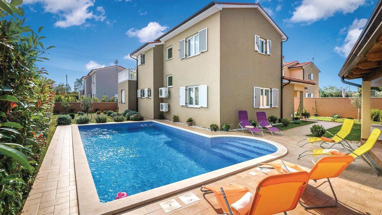 Photo of Outdoor in Loborika