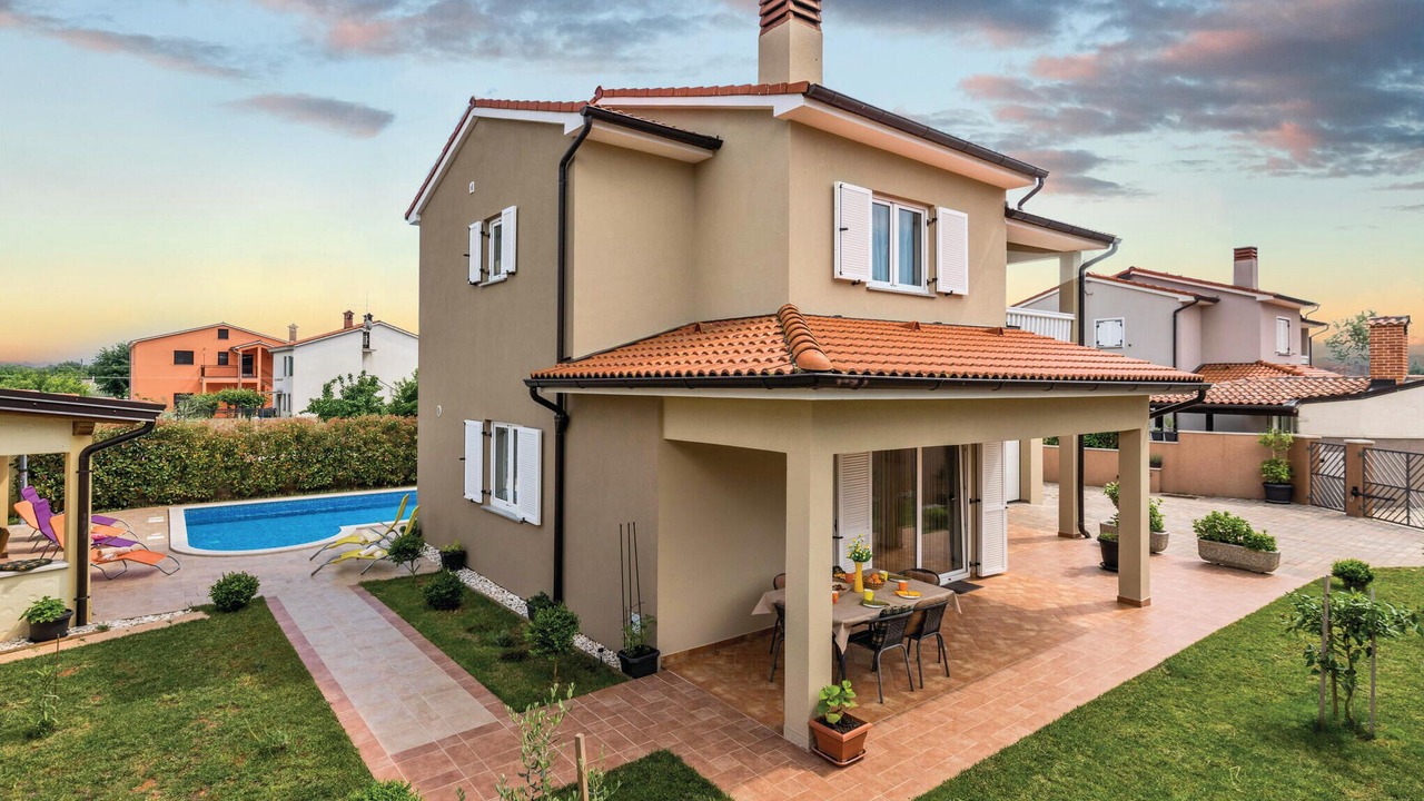 Photo of Outdoor in Loborika