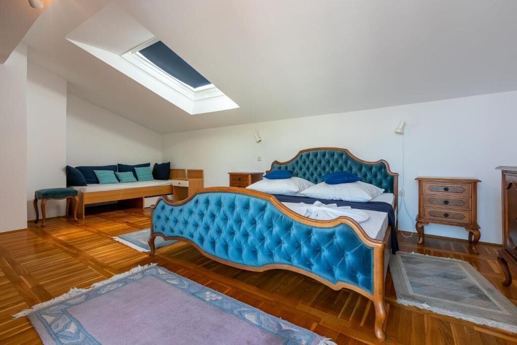 Photo of Bedroom in Banjol